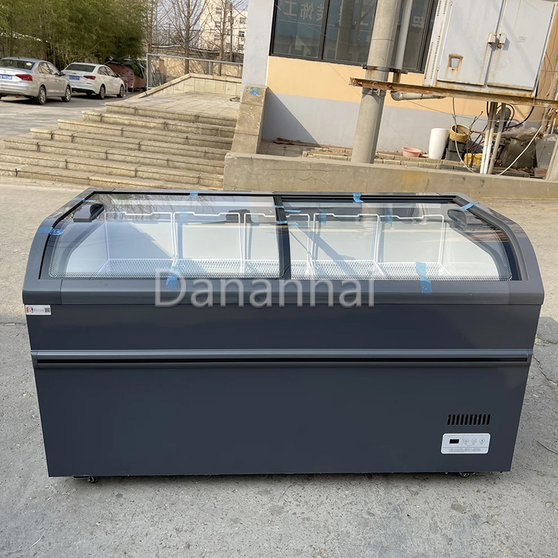 Commercial Merchandising Freez - Commercial Chest Freezer review and price